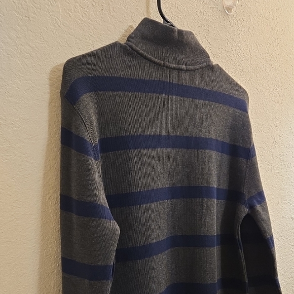 Polo Ralph Lauren Gray and Navy 1/4-Zip-Up Shirt - XL (18-20) - Picture 11 of 13
